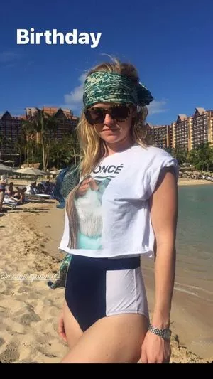 Alice Eve / aliceeve nude photo #0094