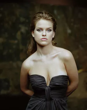 Alice Eve / aliceeve nude photo #0139