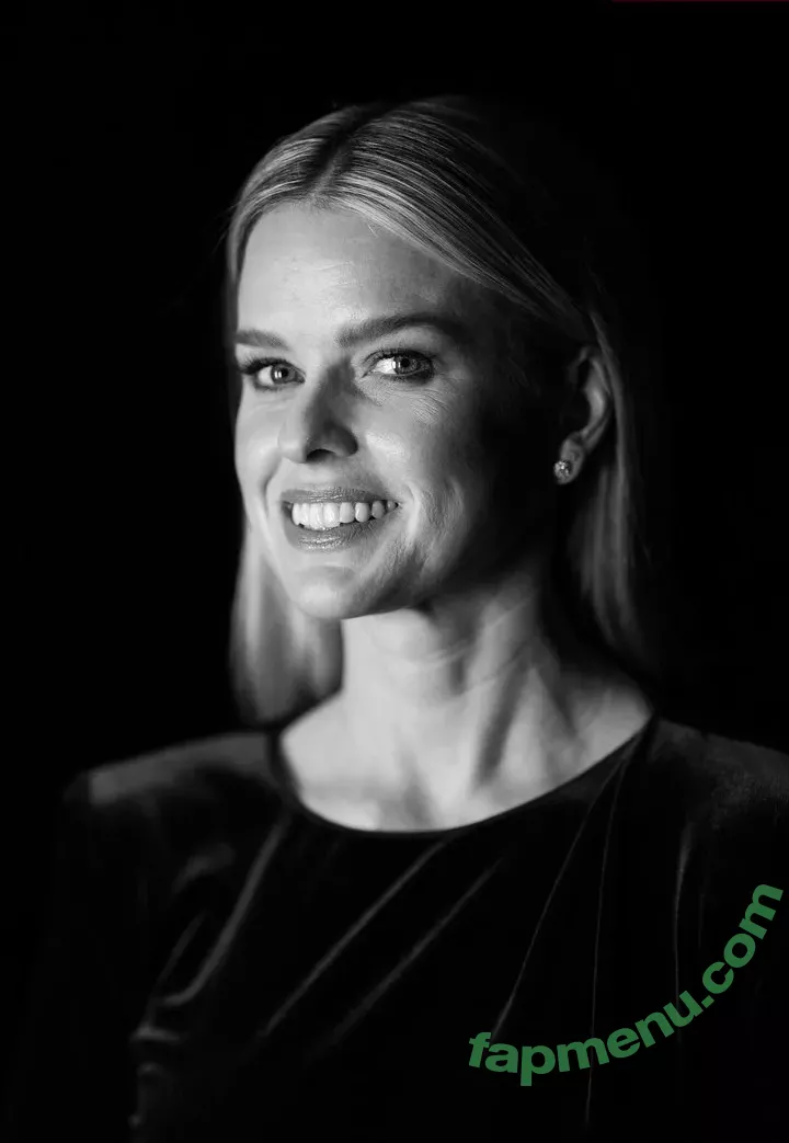 Alice Eve nude photo #0109 (aliceeve)