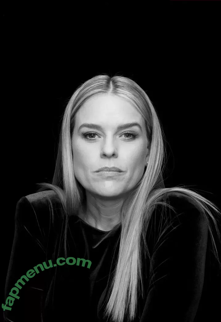 Alice Eve nude photo #0110 (aliceeve)