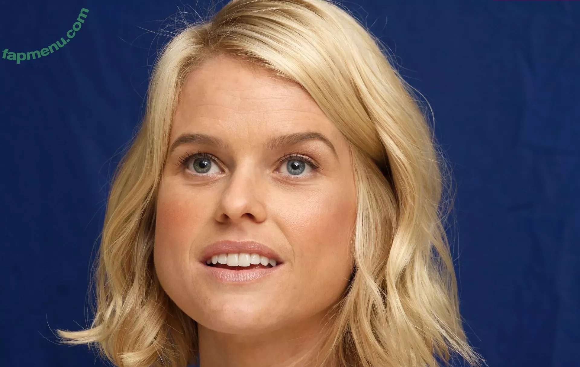 Alice Eve nude photo #0129 (aliceeve)