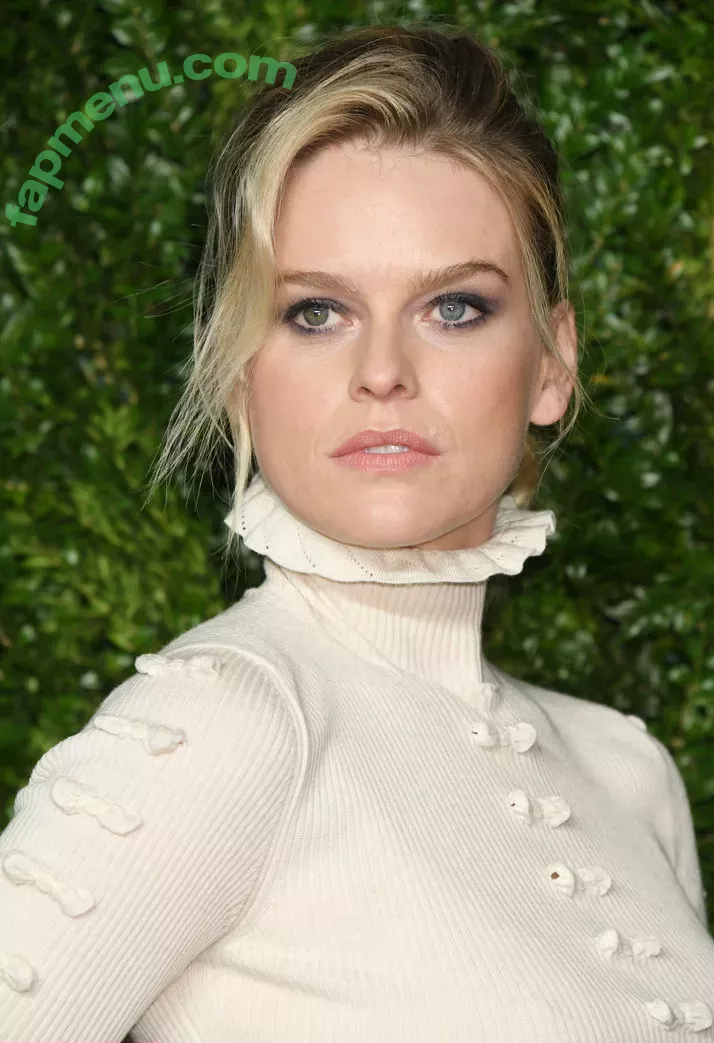 Alice Eve nude photo #0147 (aliceeve)
