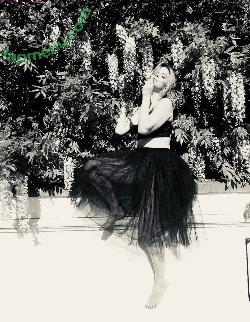 Alice Eve nude photo #0155 (aliceeve)