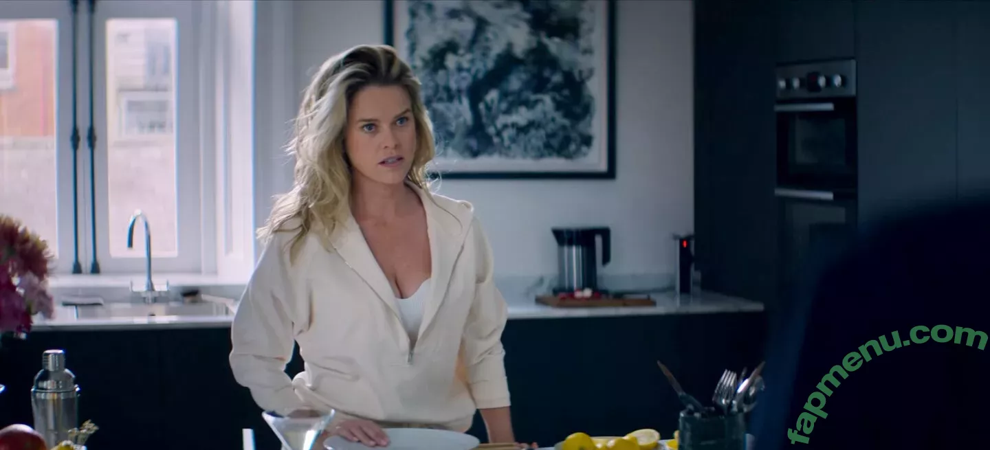 Alice Eve nude photo #0224 (aliceeve)