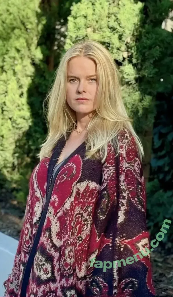 Alice Eve nude photo #0789 (aliceeve)