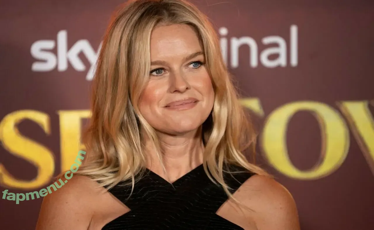 Alice Eve nude photo #0829 (aliceeve)