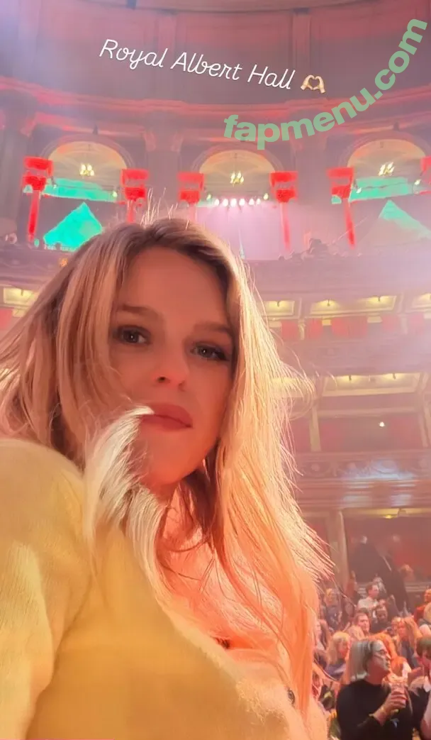 Alice Eve nude photo #0849 (aliceeve)