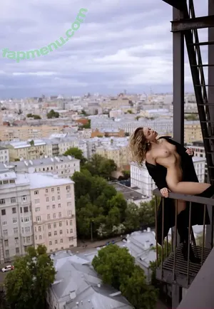 Alice Li / aliceli_official nude photo #0922