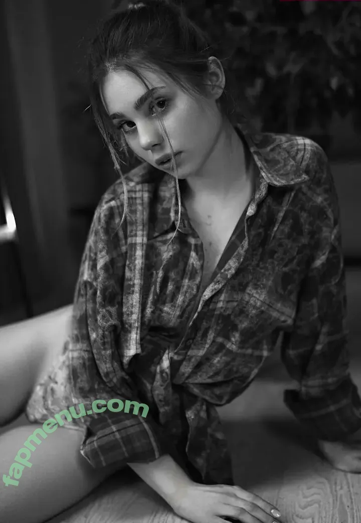 Alice Li nude photo #1139 (_lismagi / hot_girl_alice)