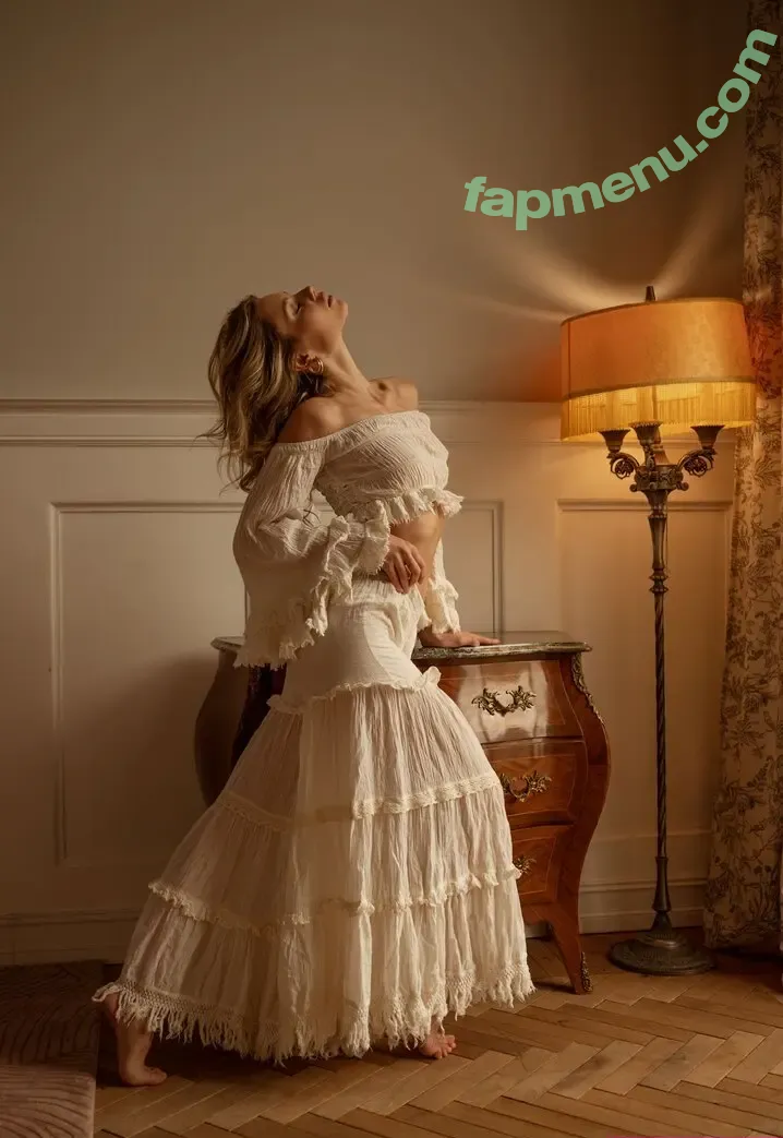 Alice Li nude photo #1167 (aliceli_official)