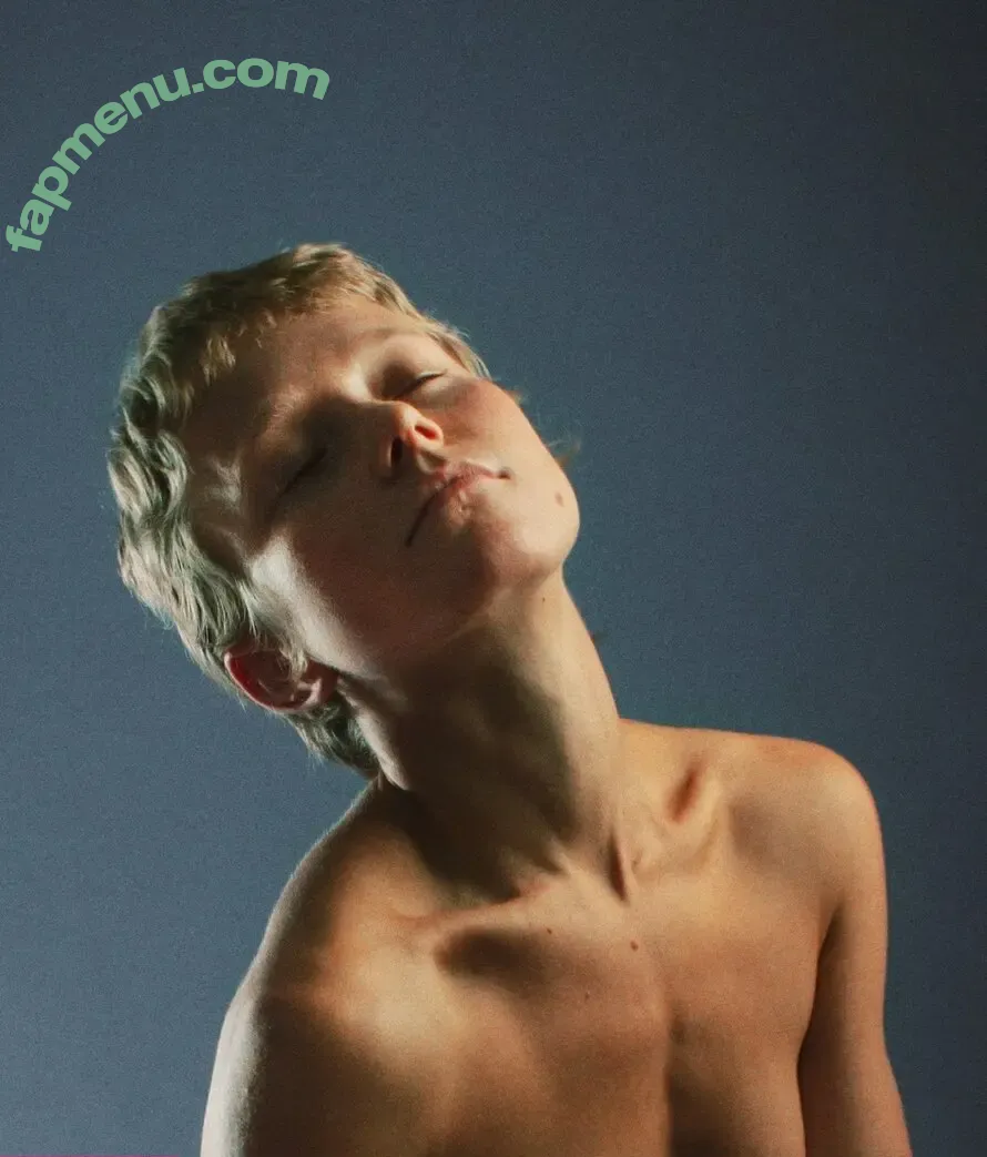 Alice Lou nude photo #0005 (Alice Lou)