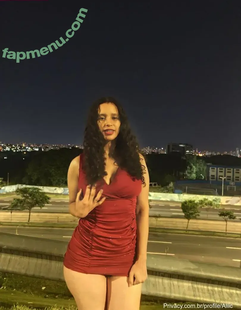 Alice Maciel nude photo #0023 (Alice_Maciel / alc / alicemusaa / aliic)
