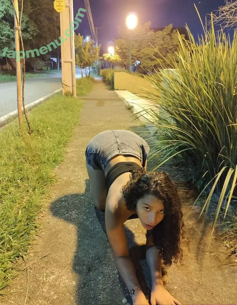 Alice Maciel nude photo #0028 (Alice_Maciel / alc / alicemusaa / aliic)