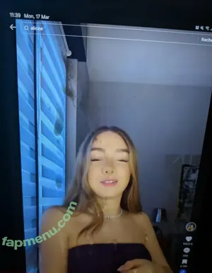  nude photo #0005