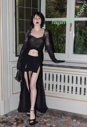 Alice Pagani / alicepagani666 / opheliamillaiss nude photo #0077