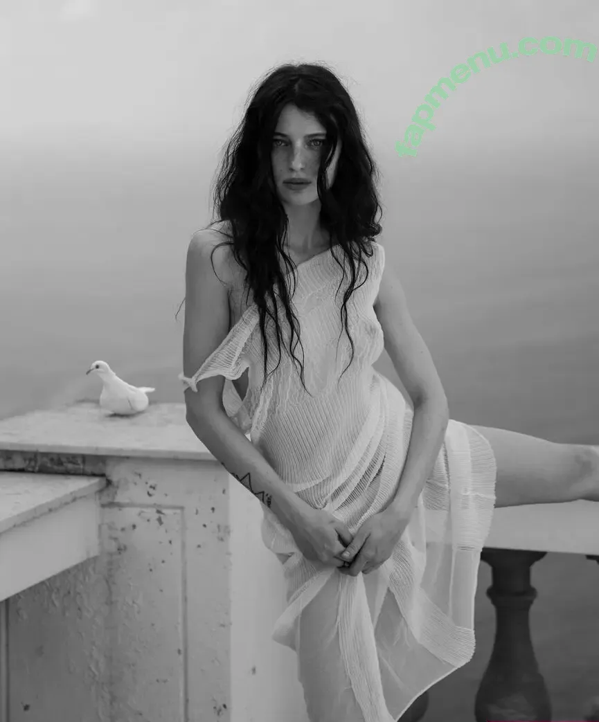 Alice Pagani nude photo #0030 (alicepagani666 / opheliamillaiss)