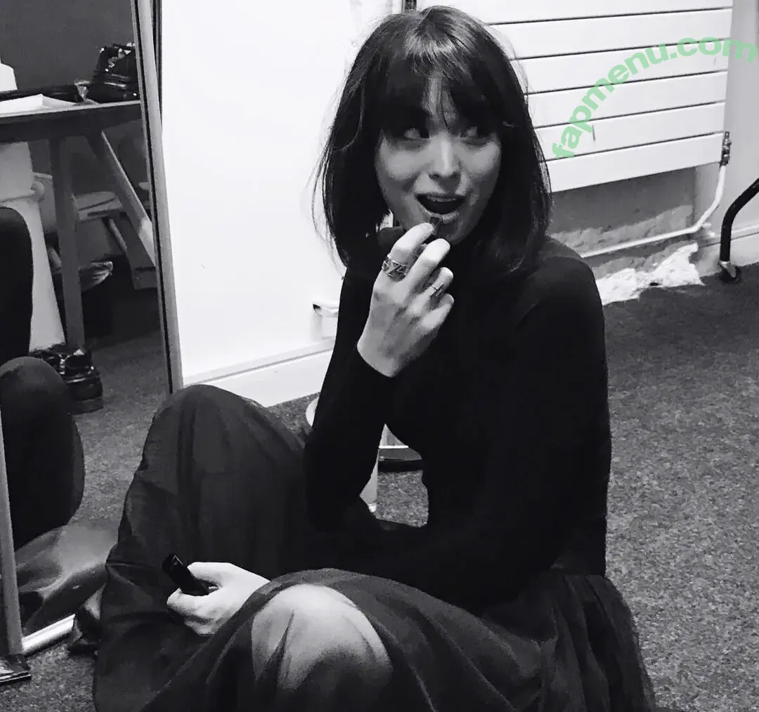 Alice Sara Ott nude photo #0006 (alicesaraott_official)