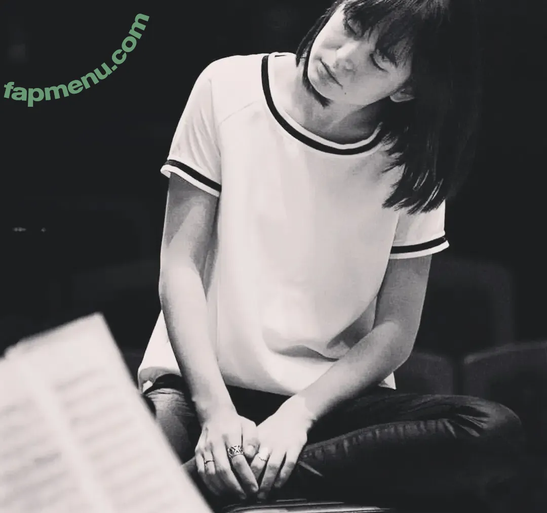 Alice Sara Ott nude photo #0012 (alicesaraott_official)