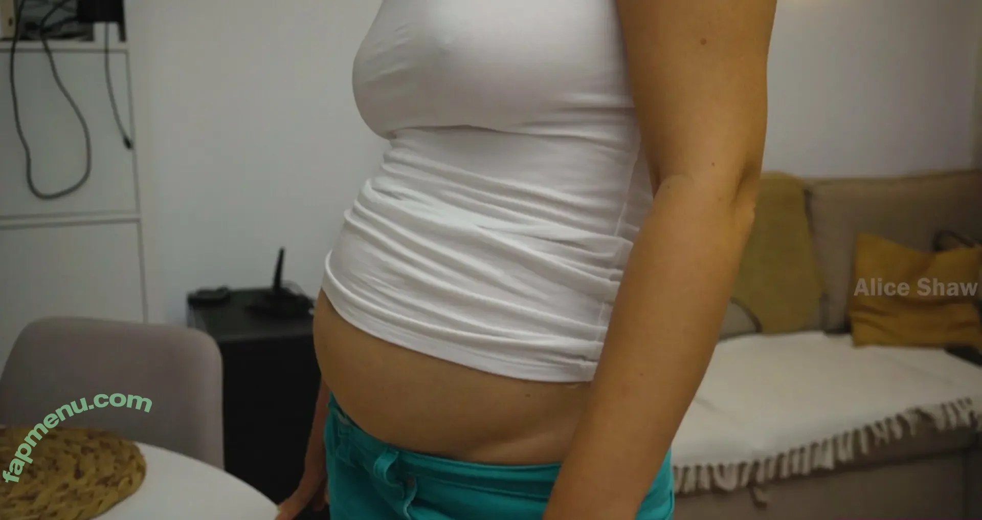 alice2242 nude photo #0124 (alice2242)