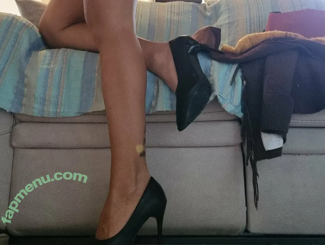 aliceaperegina nude photo #0004 (aliceaperegina)
