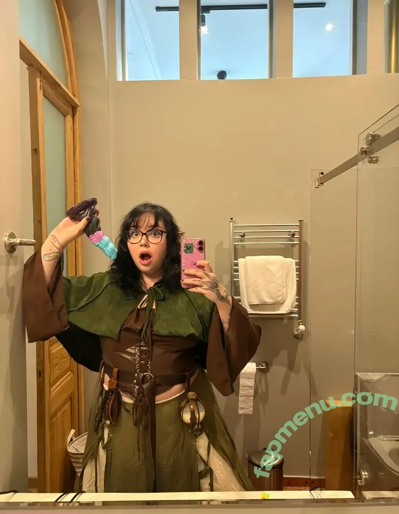 alicecookvip nude photo #0005 (alice.cookiee)