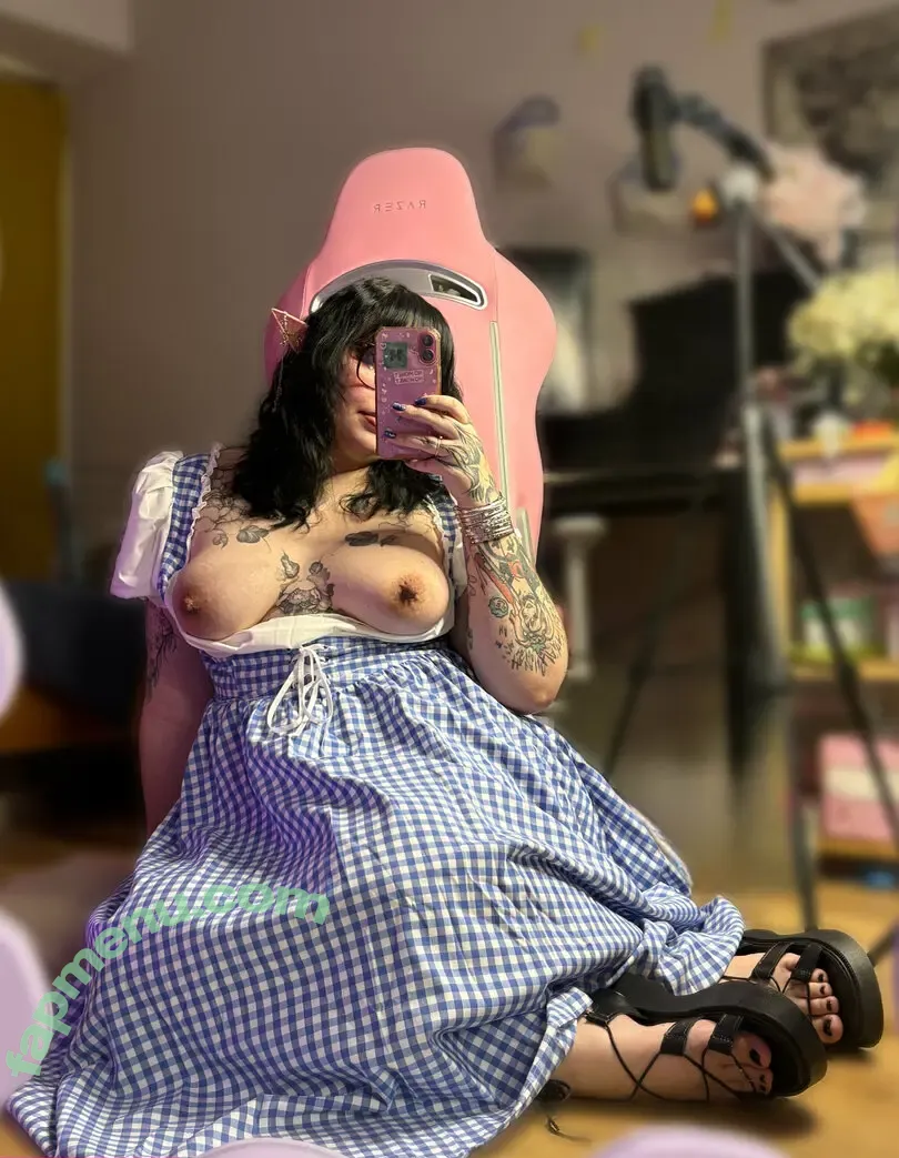 alicecookvip nude photo #0046 (alice.cookiee)