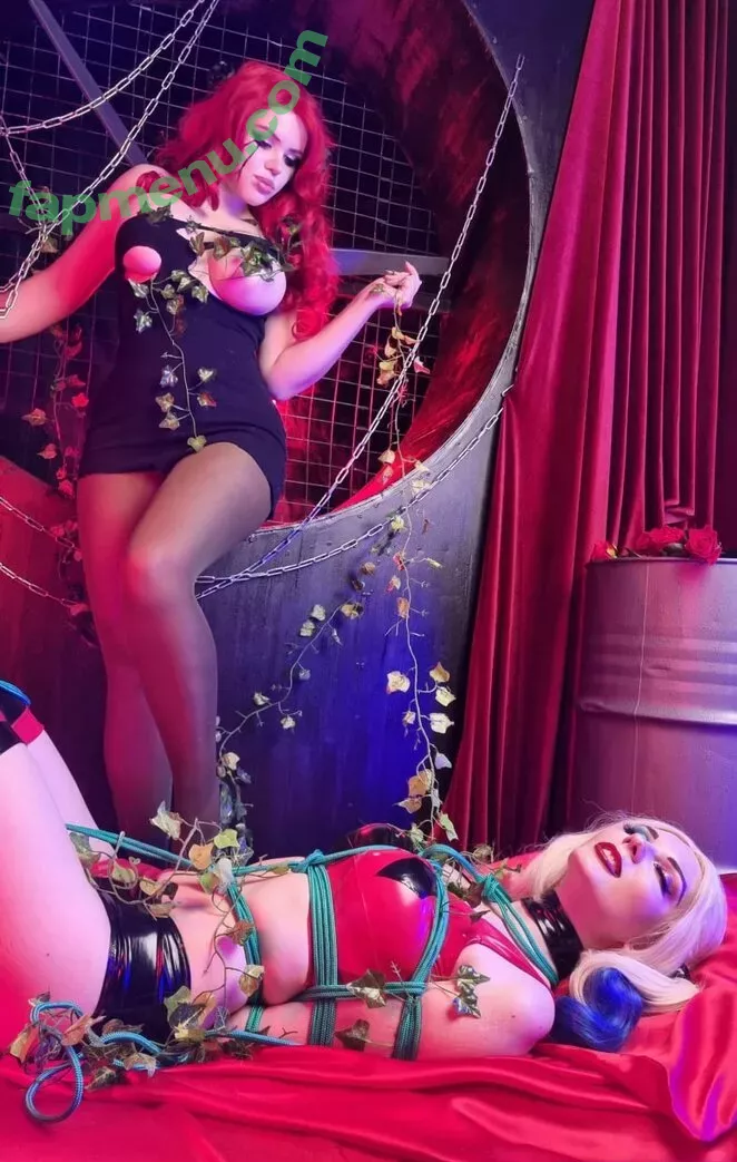 Alicecosplay nude photo #0345 (Alice_with_cats)