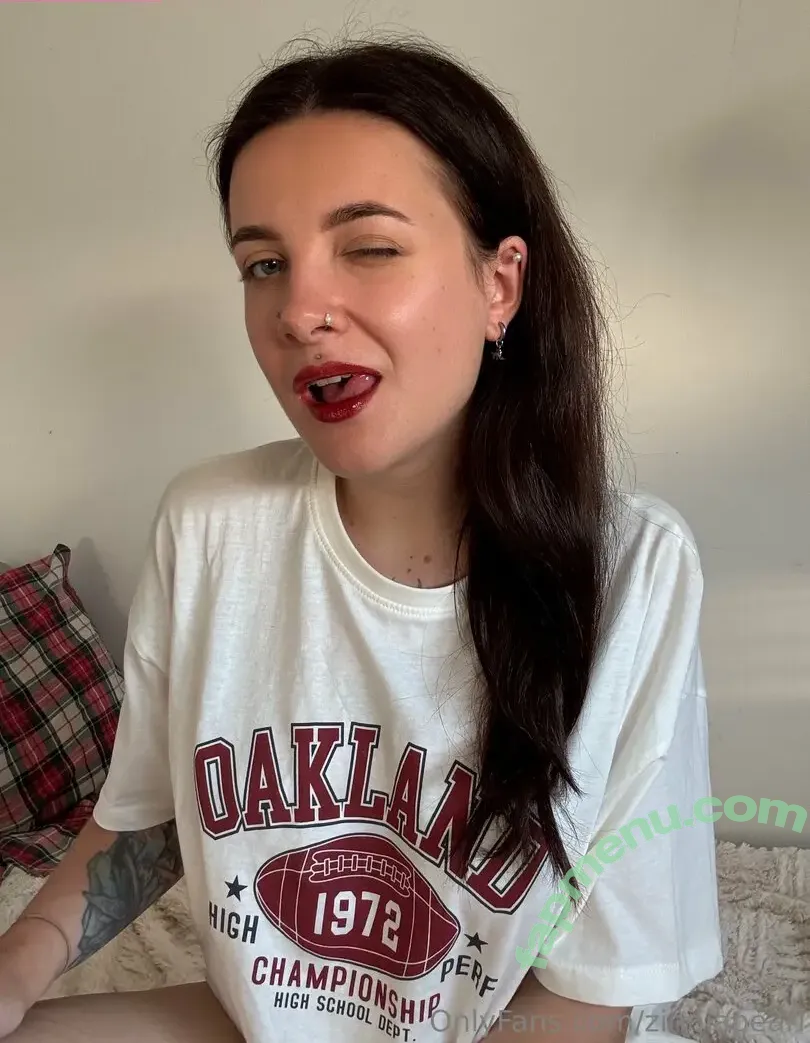 alicee_pearl nude photo #0012 (aliceburmiston)
