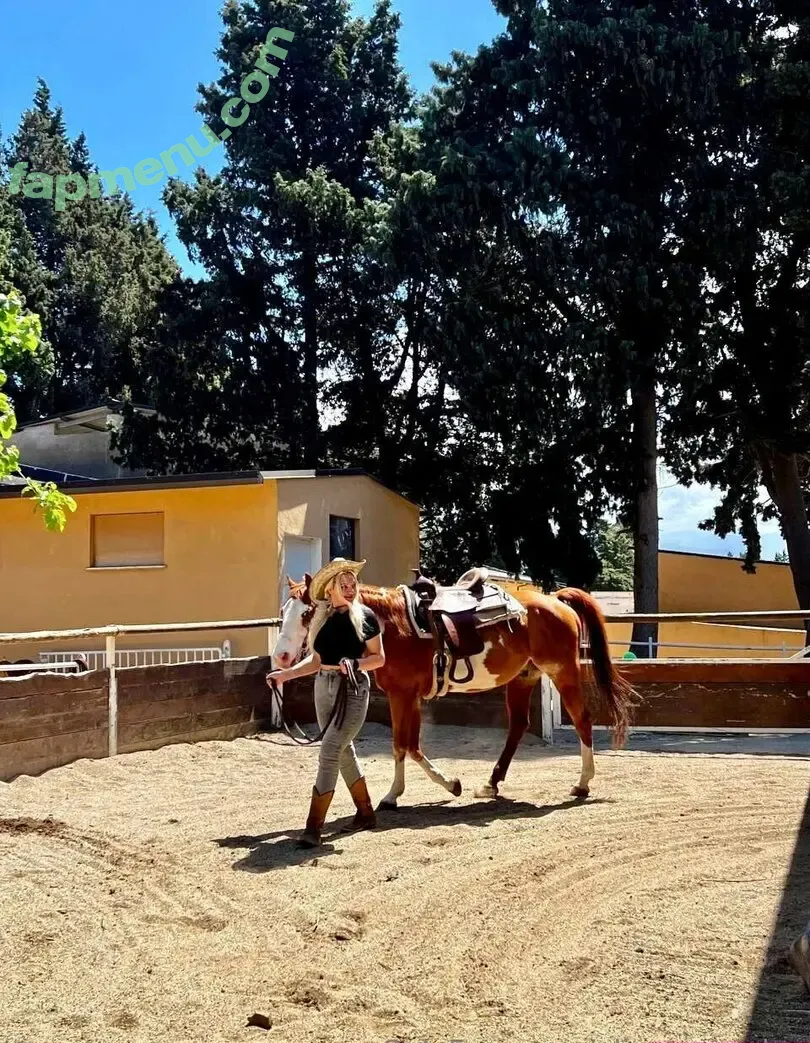 alicee777709 nude photo #0020 (aaaliceee777)