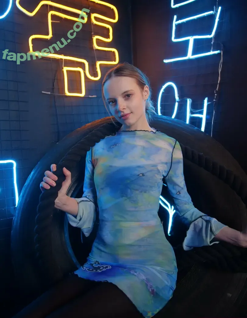 aliceeeeeeeeeeeeee nude photo #0040 (aliceeeeeeeeeeee / aliceeeeeeeeeeeeeee)