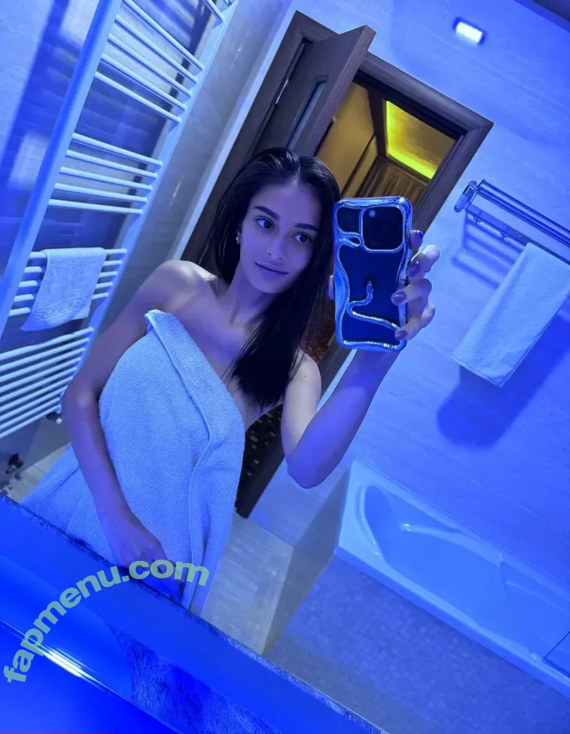 aliceerae nude photo #0078 (theallierae)