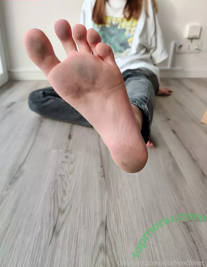 alicefrenchfeet nude photo #0092 (alice.frenchfeet)