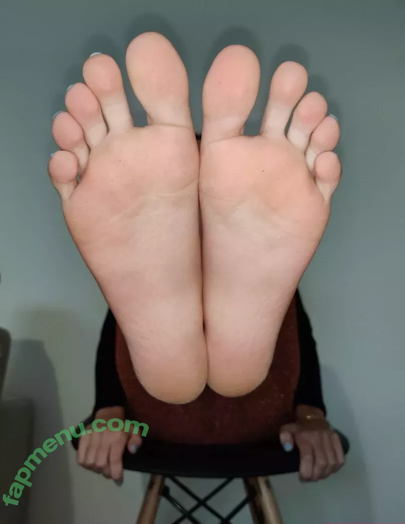 alicefrenchfeet nude photo #0120 (alice.frenchfeet)