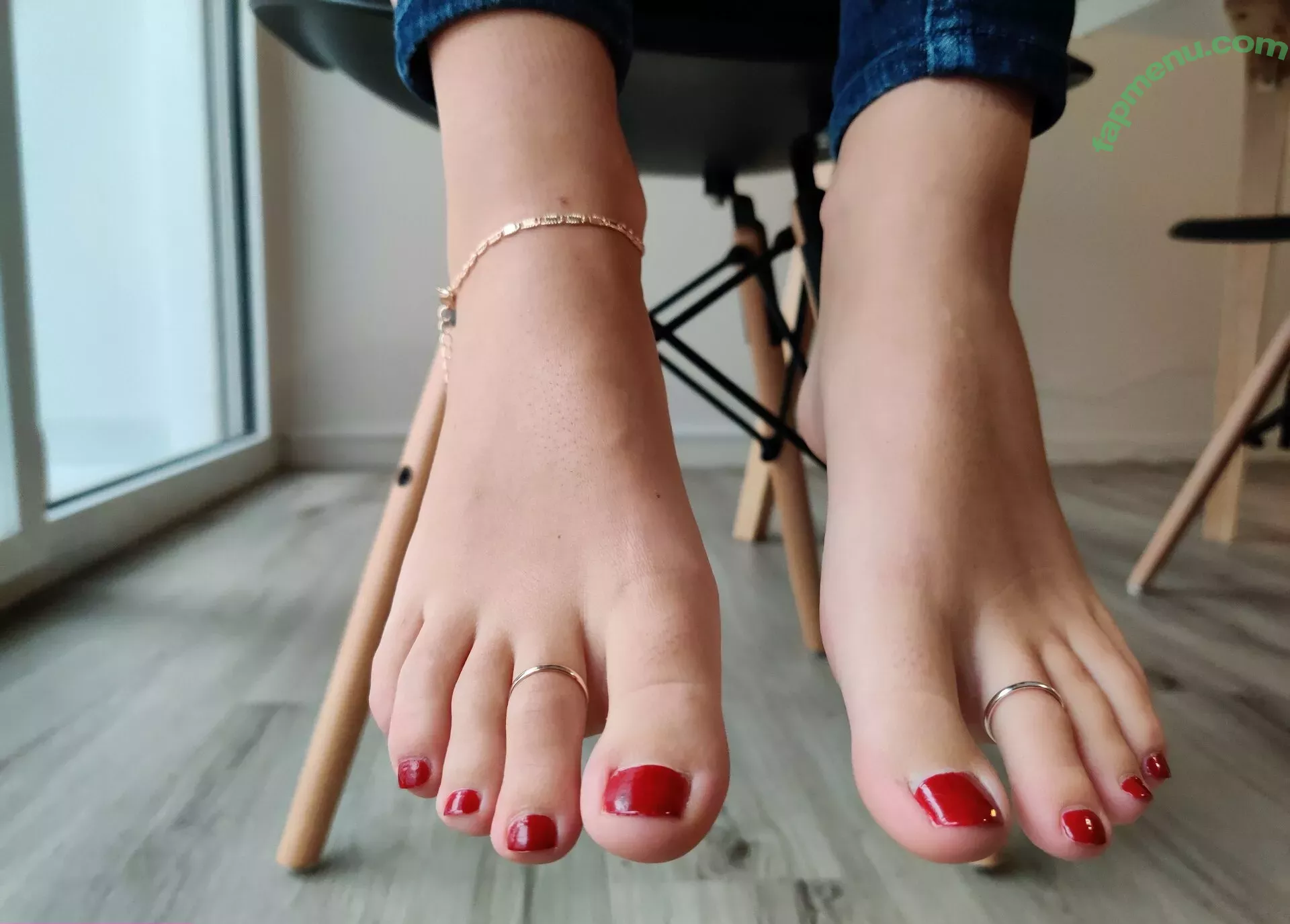 alicefrenchfeet nude photo #0126 (alice.frenchfeet)