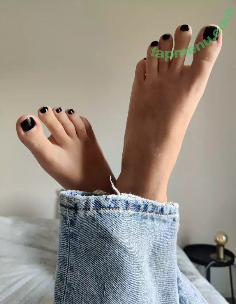 alicefrenchfeet nude photo #0180 (alice.frenchfeet)