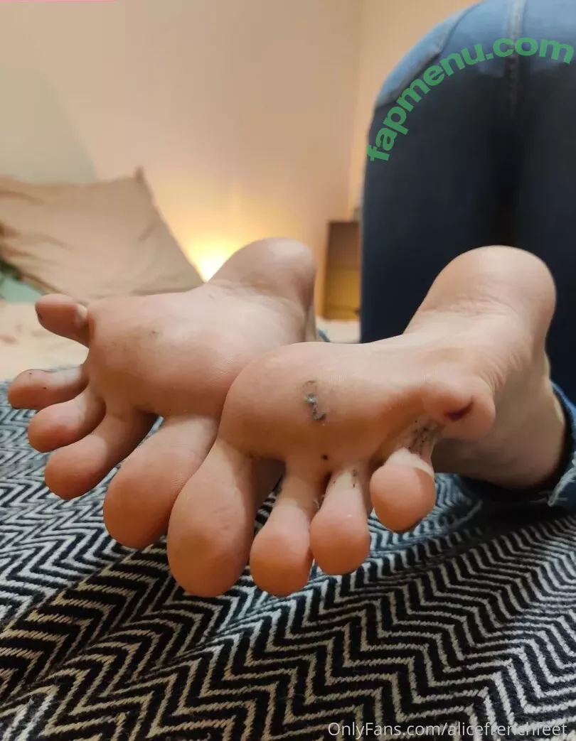 alicefrenchfeet nude photo #0202 (alice.frenchfeet)