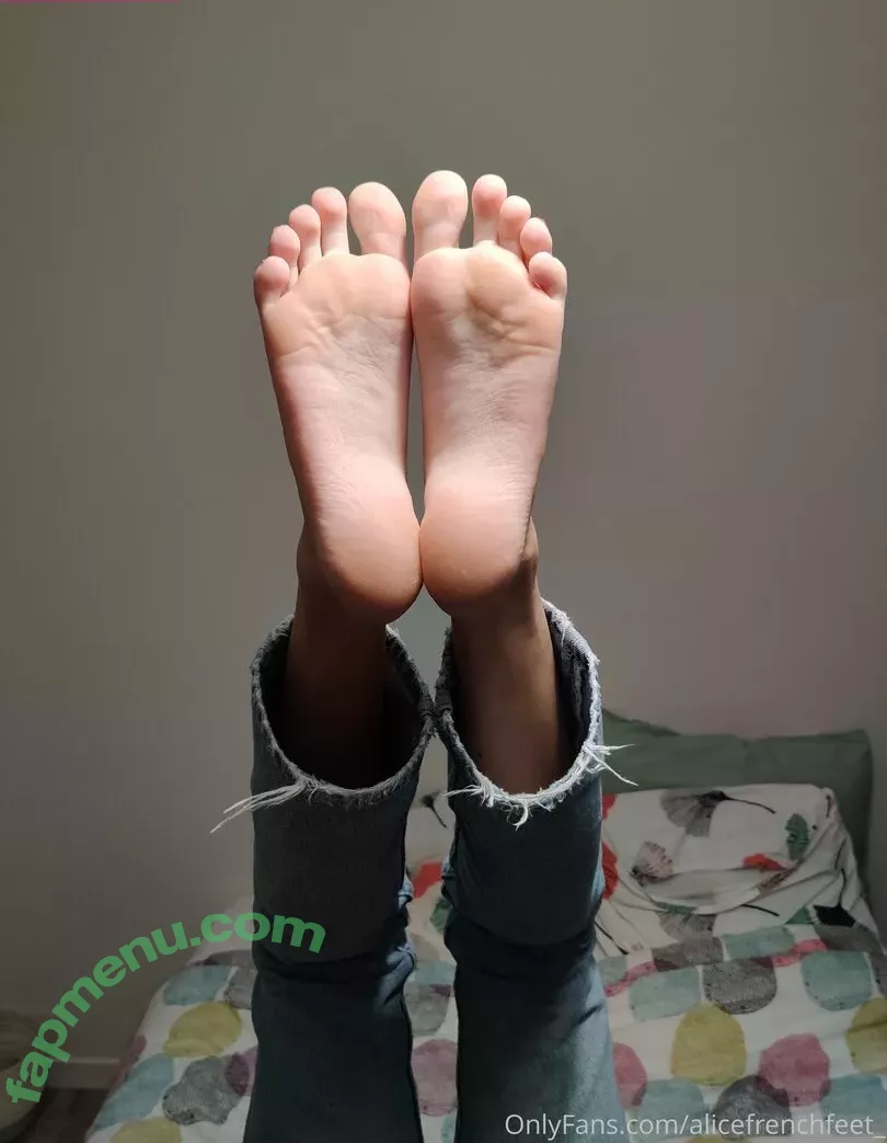 alicefrenchfeet nude photo #0350 (alice.frenchfeet)