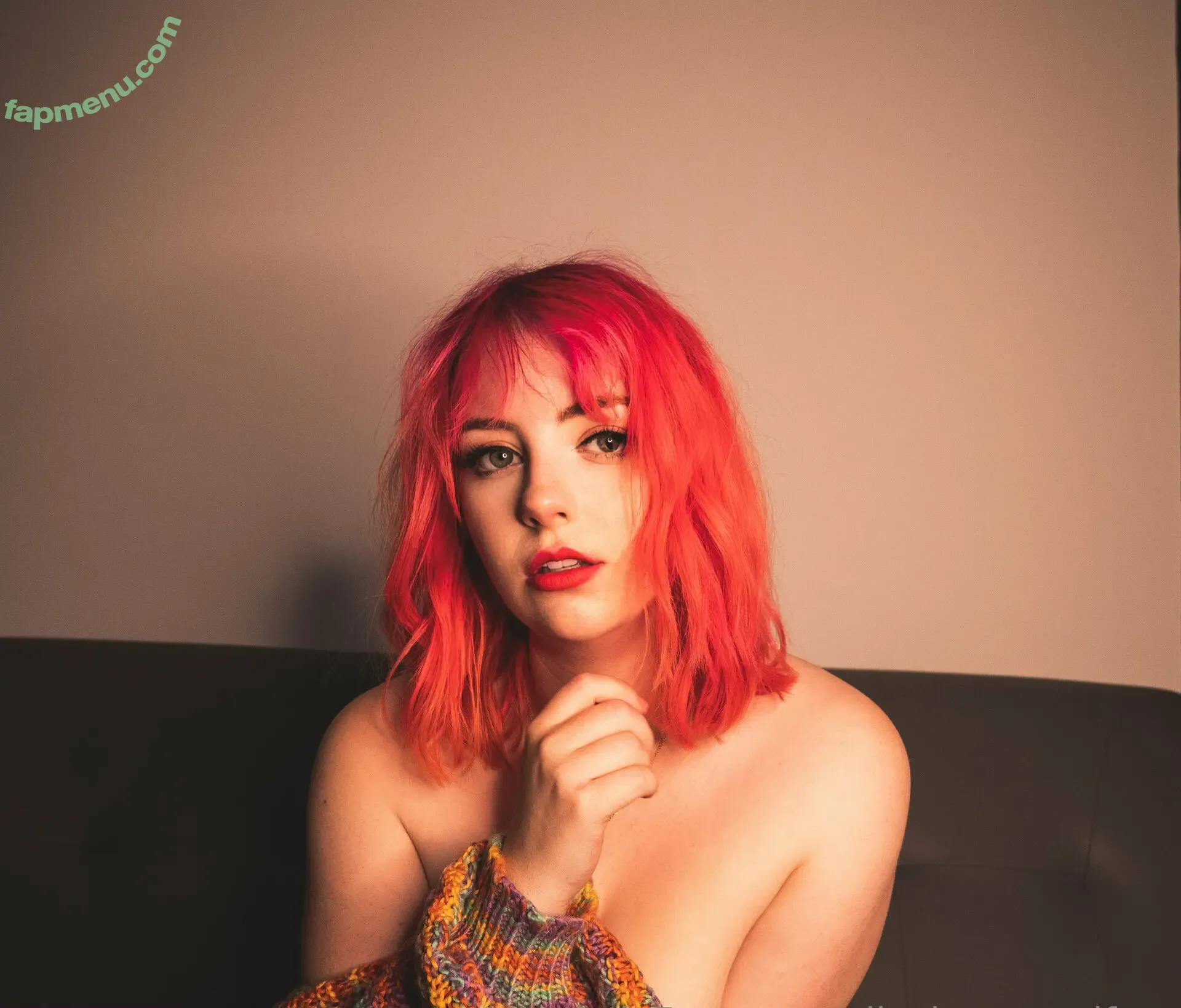 alicelovegoodfree nude photo #0002 (who_is_alice25)
