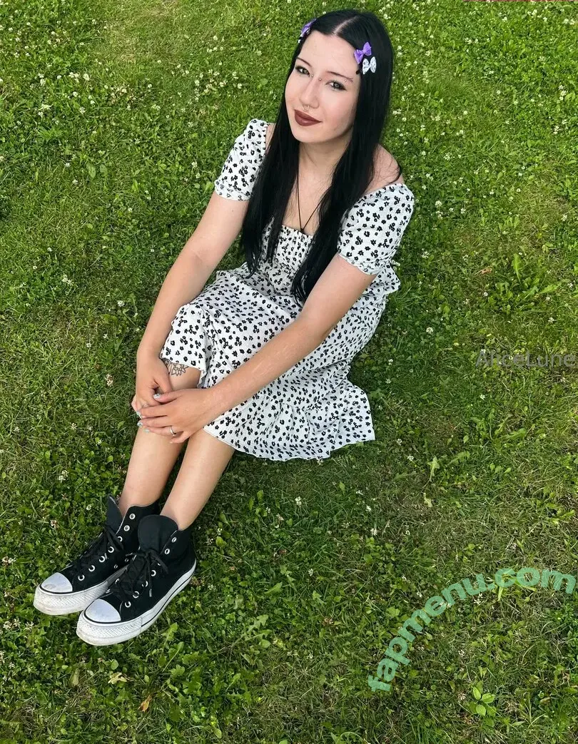 alicelunee nude photo #0092 (alicelune)