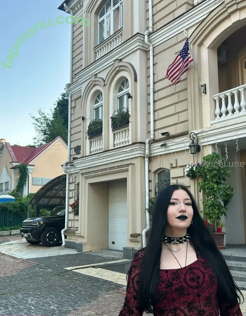 alicelunee nude photo #0100 (alicelune)