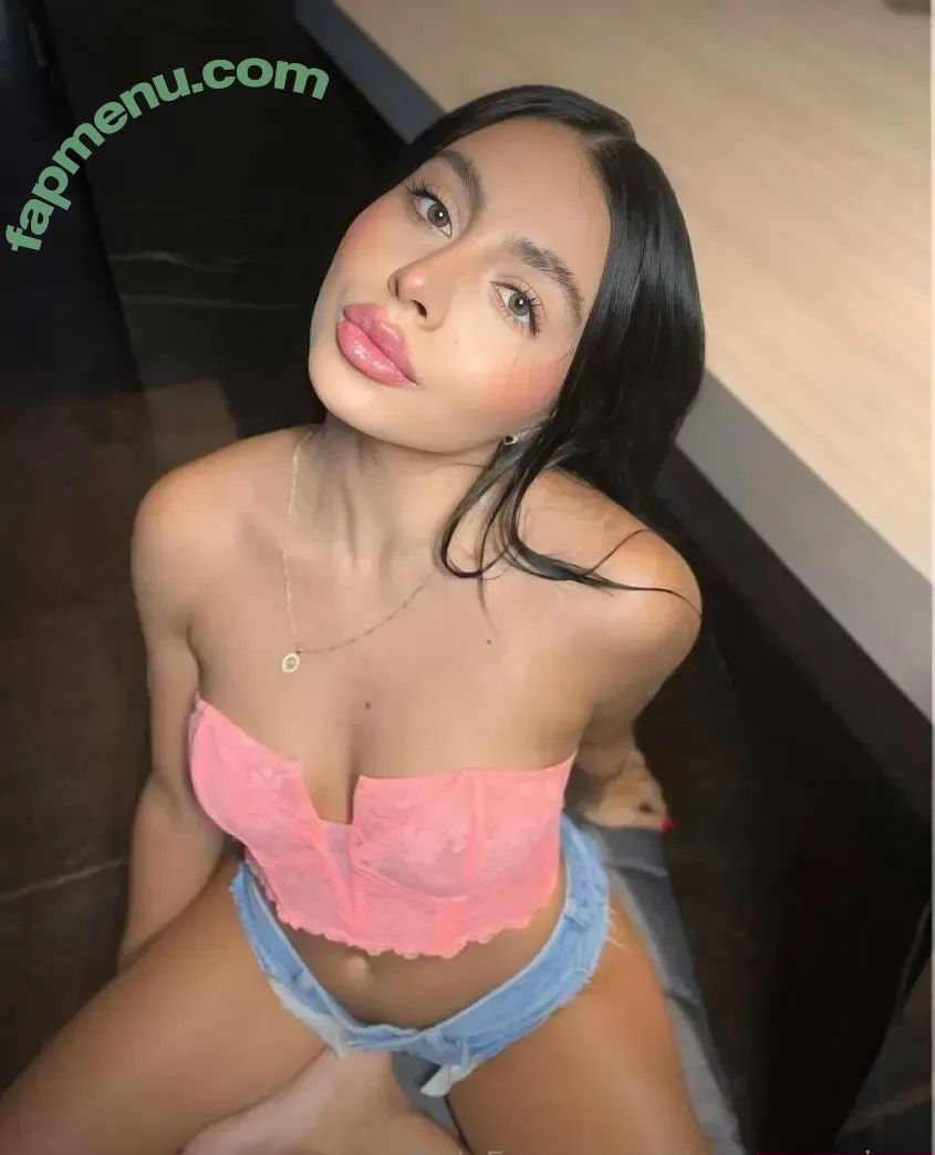 alicemoonprism nude photo #0048 (thealicemoon)