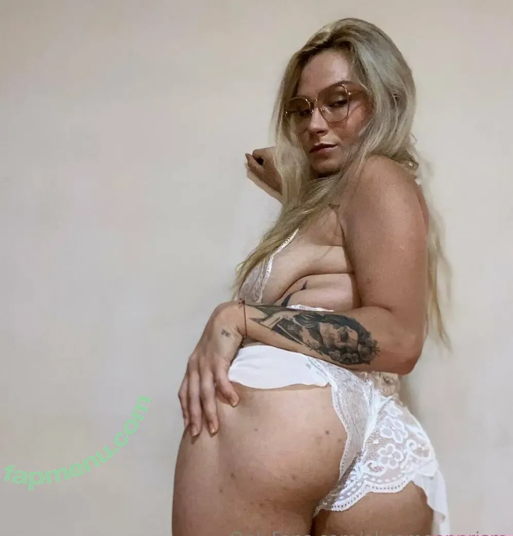 alicemoonprism nude photo #0136 (thealicemoon)