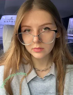 aliceschulz / kleinealicee / schulz.aliceee nude photo #0002