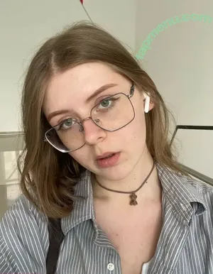 aliceschulz / kleinealicee / schulz.aliceee nude photo #0075