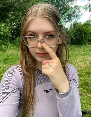 aliceschulz / kleinealicee / schulz.aliceee nude photo #0081