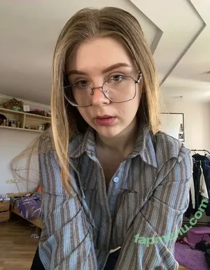 aliceschulz / kleinealicee / schulz.aliceee nude photo #0086