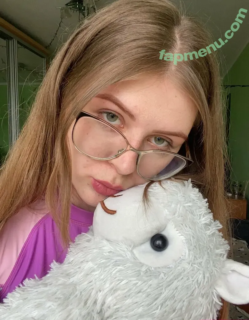 aliceschulz nude photo #0024 (kleinealicee / schulz.aliceee)