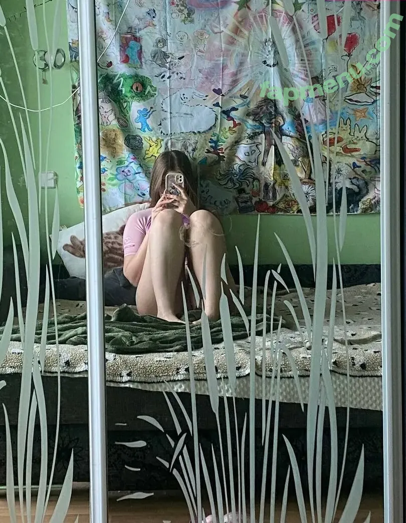 aliceschulz nude photo #0042 (kleinealicee / schulz.aliceee)