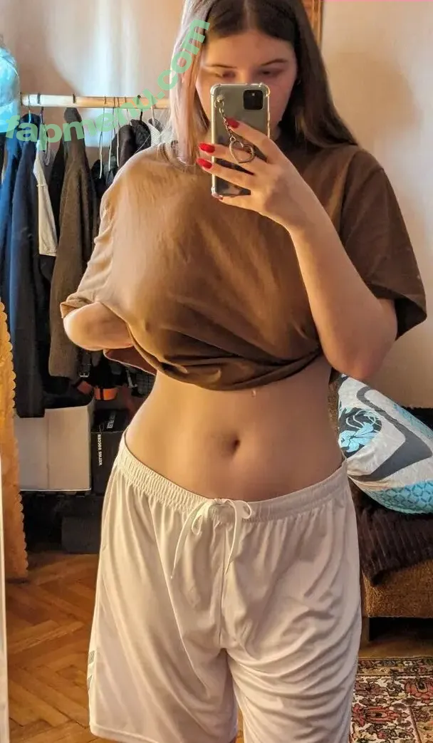 aliceschulz nude photo #0045 (kleinealicee / schulz.aliceee)