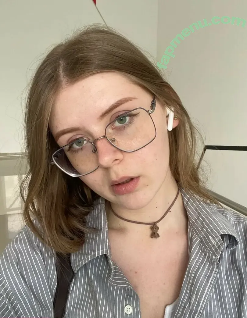 aliceschulz nude photo #0075 (kleinealicee / schulz.aliceee)